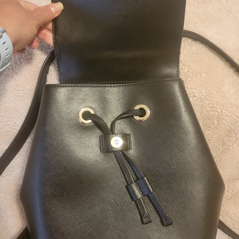 ♠️Kate Spade Black Medium Flap Backpack♠️ - Picture 10 of 16